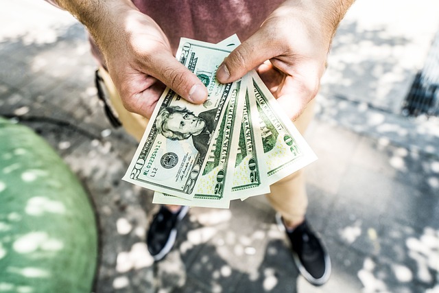 Investeren in Cryptovaluta: Je Essentiële Handleiding
